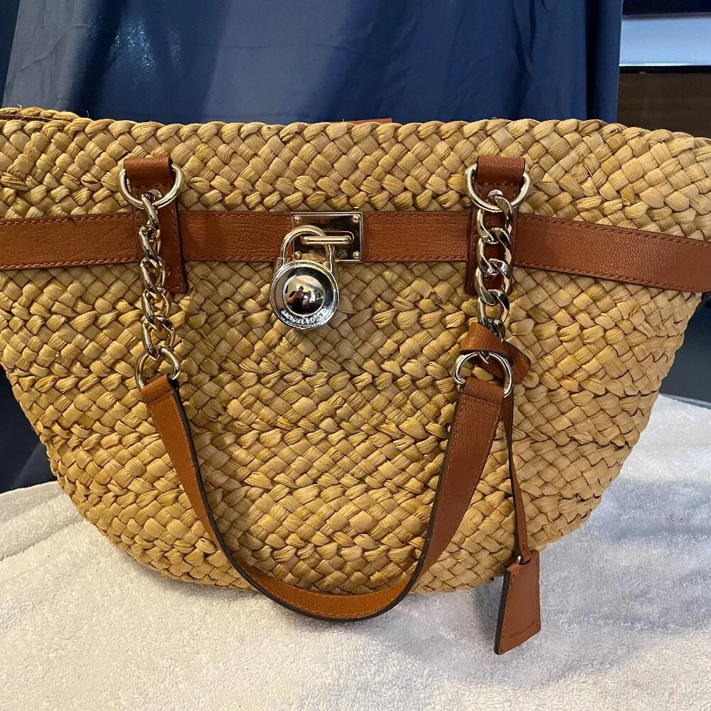 Michael Kors Straw Tote Bag - Picture 2 of 10